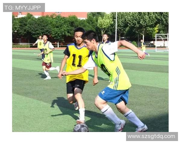 甘肃姑娘足球明星闪耀赛场展现青春风采与拼搏精神 甘肃姑娘足球明星闪耀赛场展现青春风采与拼搏精神