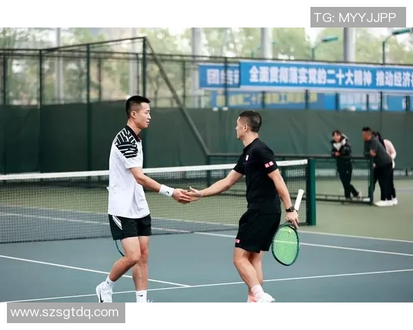 重庆网球队与成都网球队赛后复盘团队协作的成功与不足分析 重庆网球队与成都网球队赛后复盘团队协作的成功与不足分析